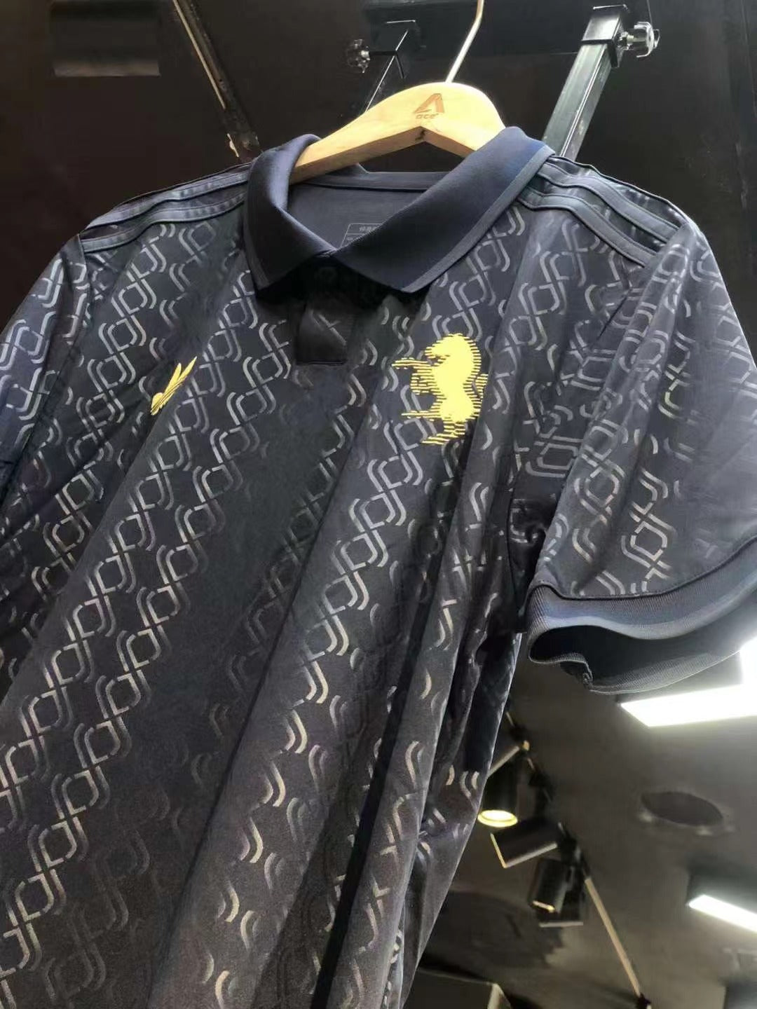 24/25 adidas 祖雲達斯客場球迷版球衣